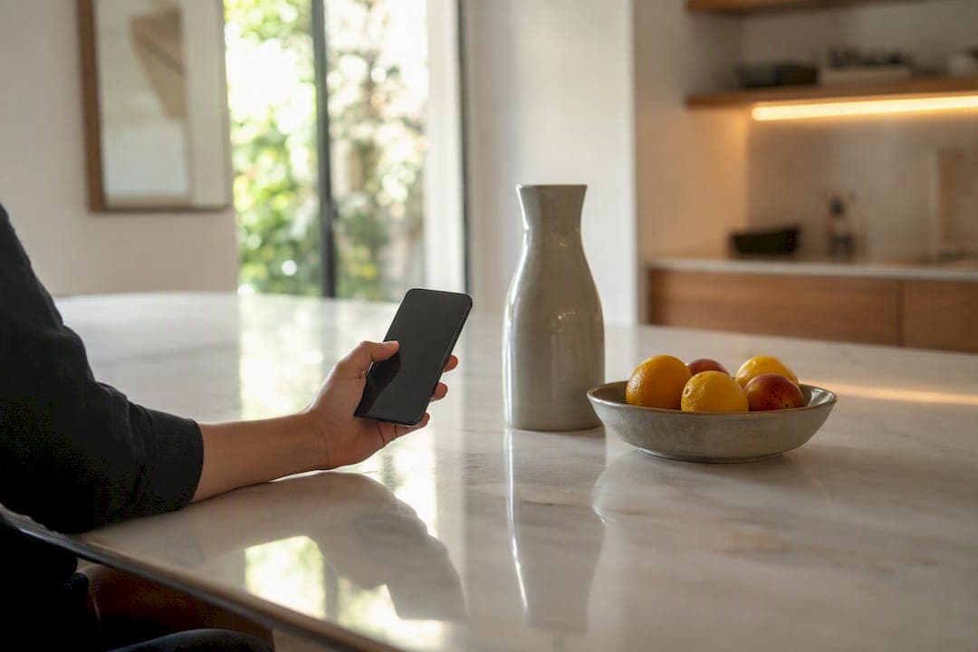 Should You Text After a First Date? Here's the Right Move