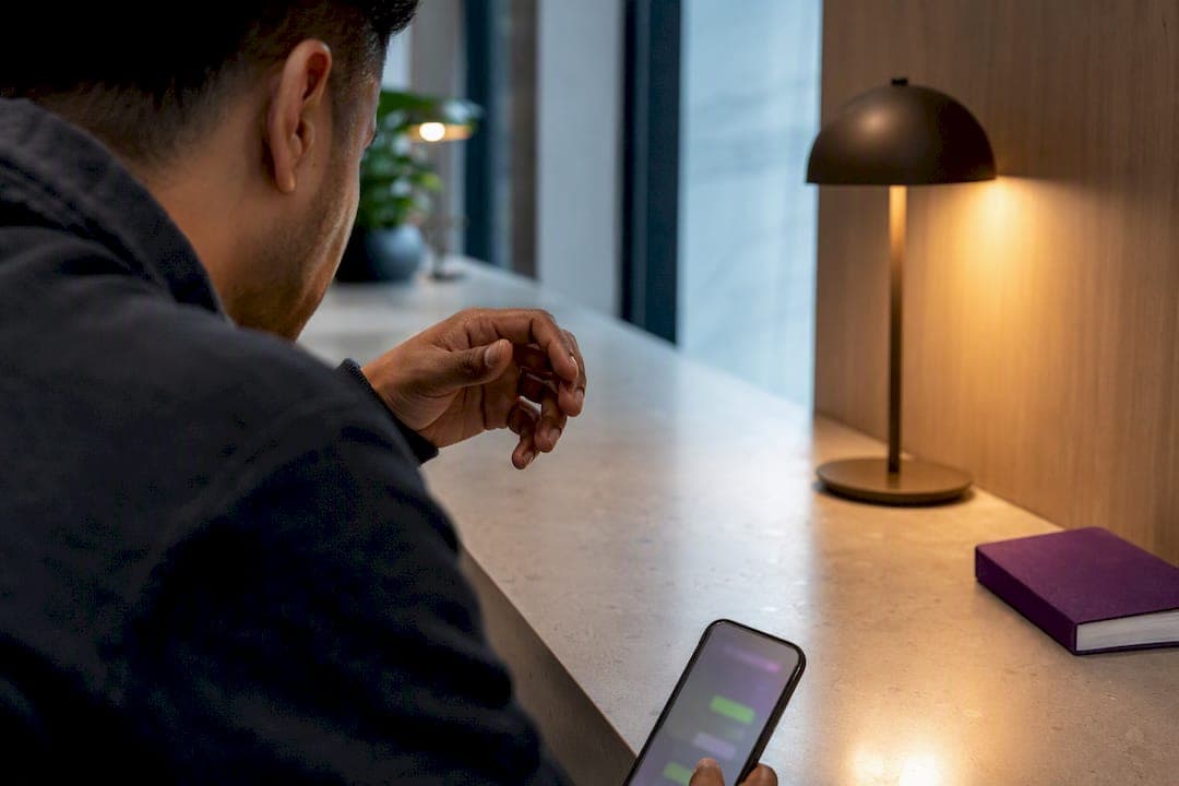 6 Copyable Replies for a Left on Read Response, Plus AI Tone Help